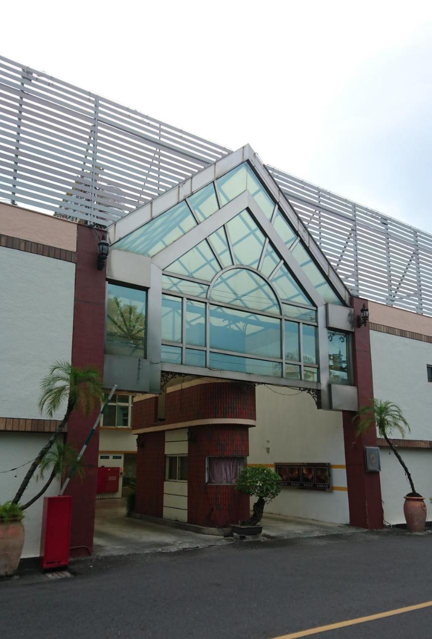 Park Motel Chiayi City Exteriör bild